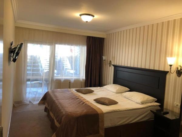 Complex Mona Caraiman Hotel Buşteni Buitenkant foto